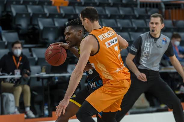 薪资不足 薪资不足